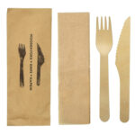 An image of a wooden cutlery set